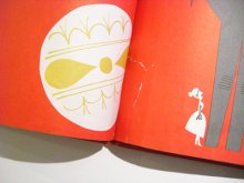 他の写真3: ABNER GRABOFF:絵 ADELAIDE HOLL:著 / MRS. McGARRITY'S PEPPERMINT SWEATER