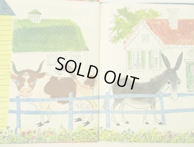 英語版は見返しページにこちらのイラストが描かれています。