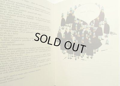 画像4: Vladimir Fuka:絵 Zdenek Mahler:著 / Jak se stat bubenikem kralovske gardy ＜チェコ絵本＞