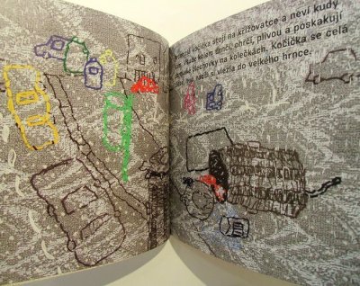 画像4: エヴァ・ヴォルフォヴァー Eva Volfova:絵 Tereza Horvathova:著 / Koicka z kavove peny(コーヒーの泡から生まれたこねこ)<チェコ絵本>