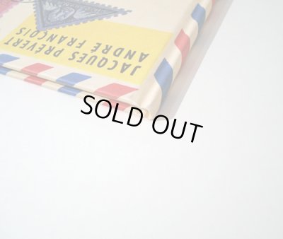 海外輸送により角にスレ傷があります。