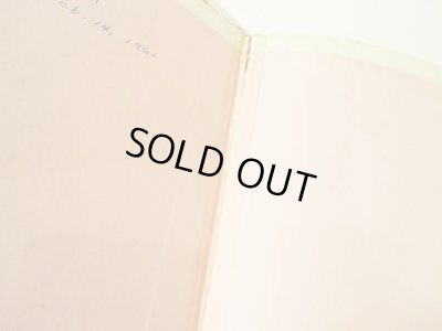 綴じの補正テープがあります。