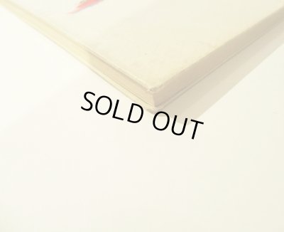 角の傷みがあります。