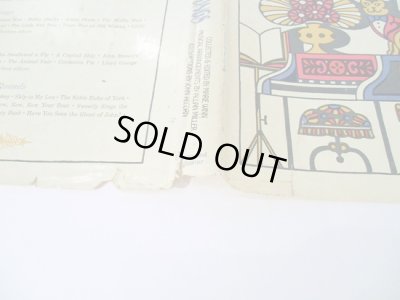 ダストカバーの傷みがあります。