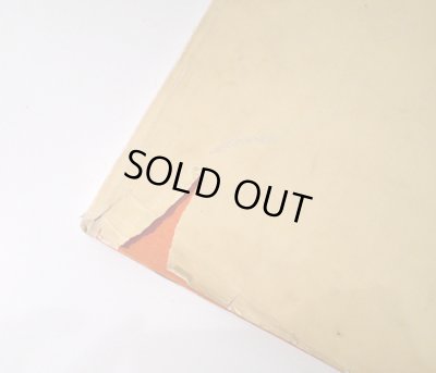 ダストカバーの傷みがあります。